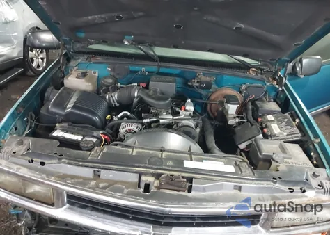 1996 Chevrolet Gmt-400 K1500 z USA, uszkodzony, nr VIN 2GCEK19M1T1112813